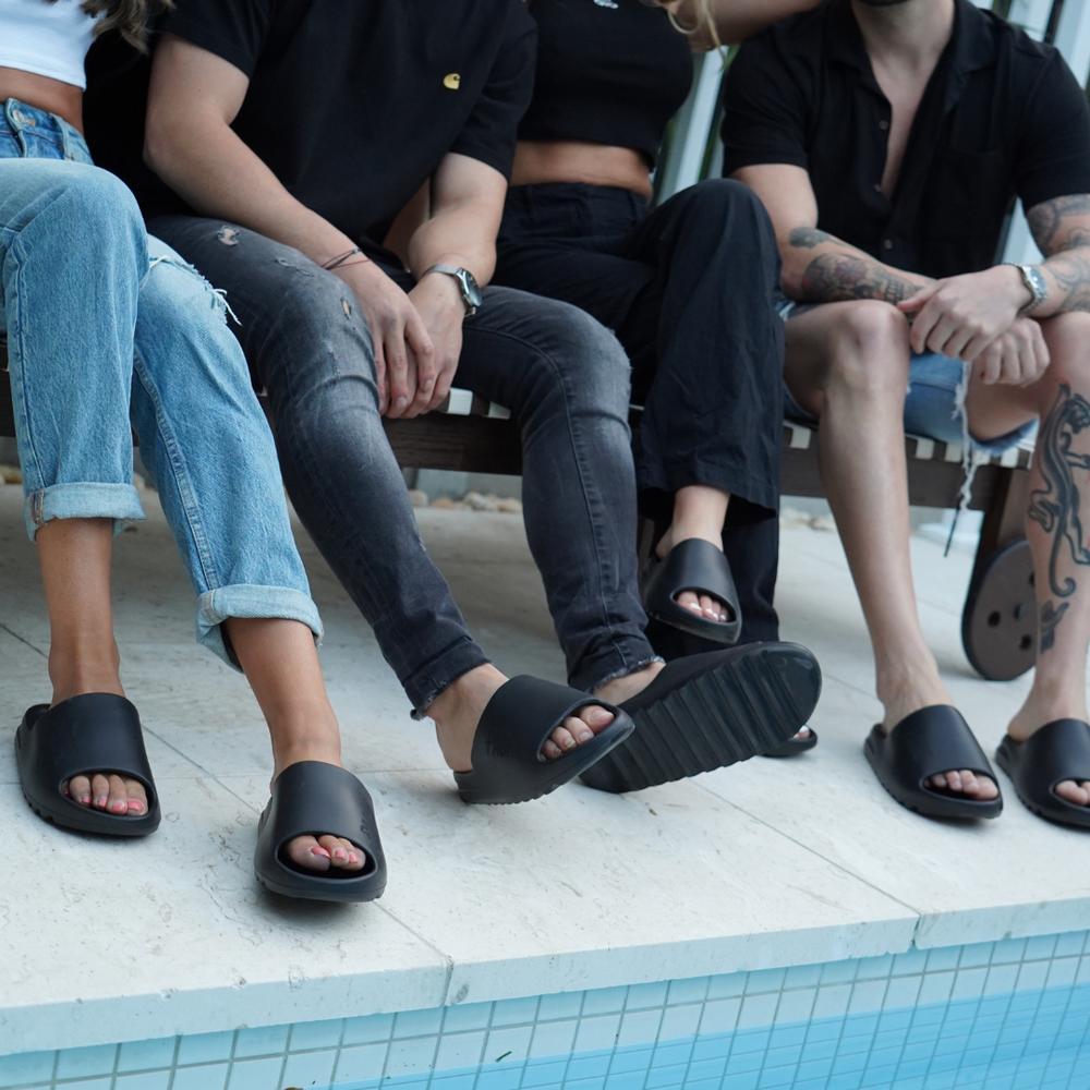 BLACK Pache Slides